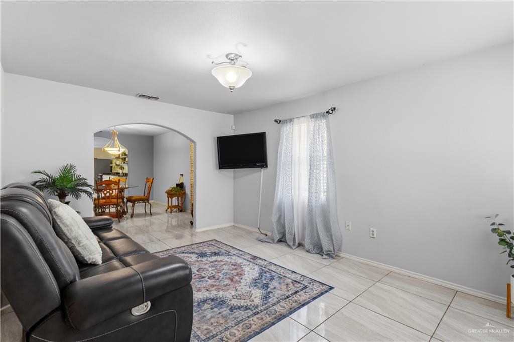 101 JC Ramirez Avenue Roma, TX 78584 - Photo 3 of 22 Gallery Image 3