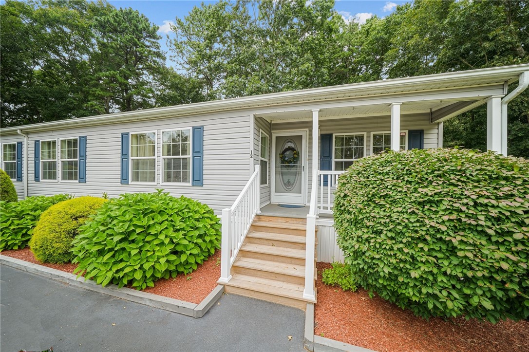 12 Lisa's Way Coventry, RI 02816 - Photo 2 of 22