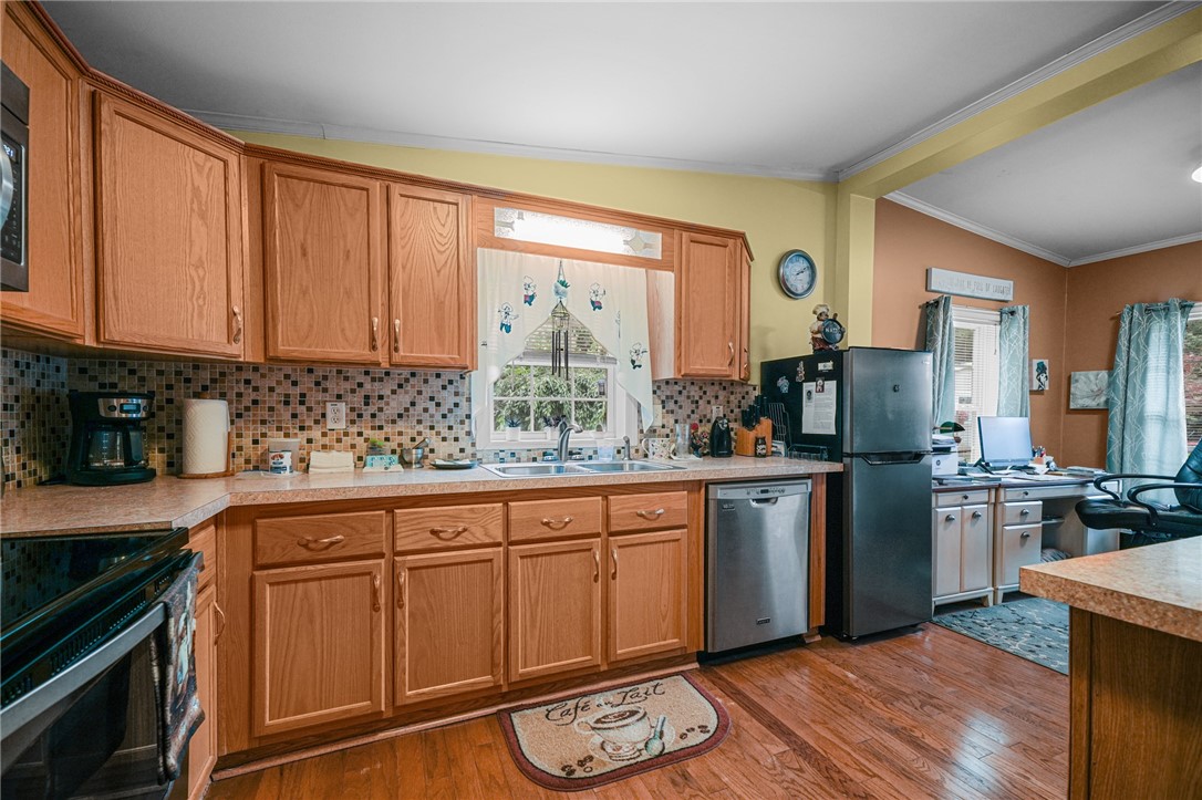 12 Lisa's Way Coventry, RI 02816 - Photo 8 of 22