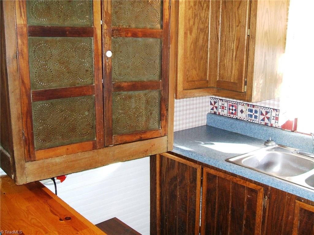 5023 Stoney Point Road Walkertown, NC 27051 - Photo 14 of 30 Gallery Image 14