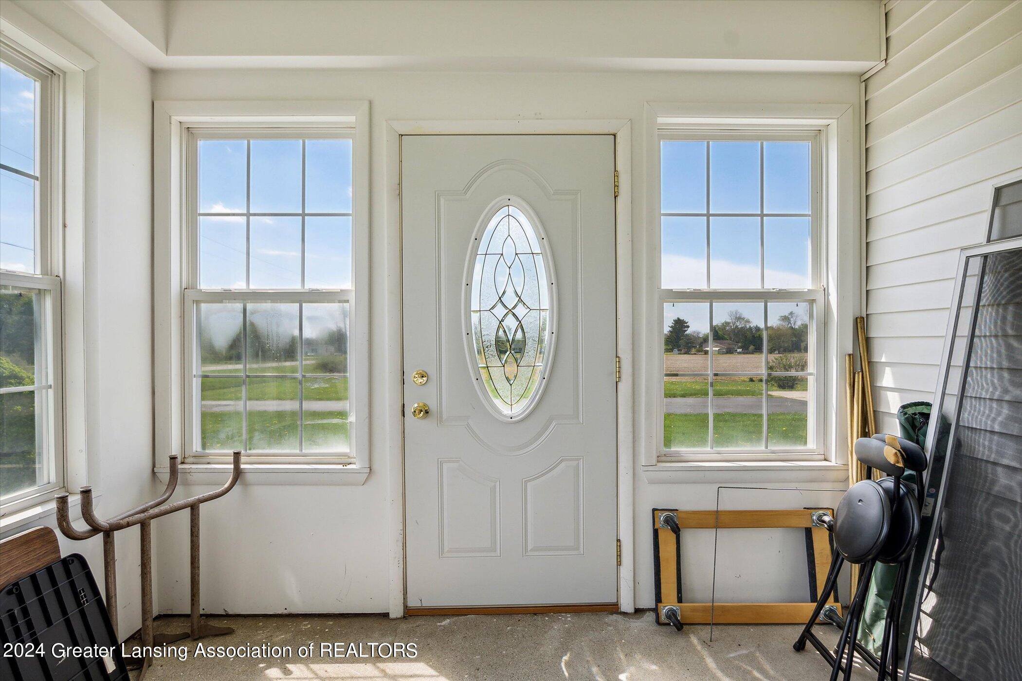 5474 South Vernon Road Durand, MI 48429 - Photo 4 of 63 07-5474-Vernon-Rd-WindowStill-18