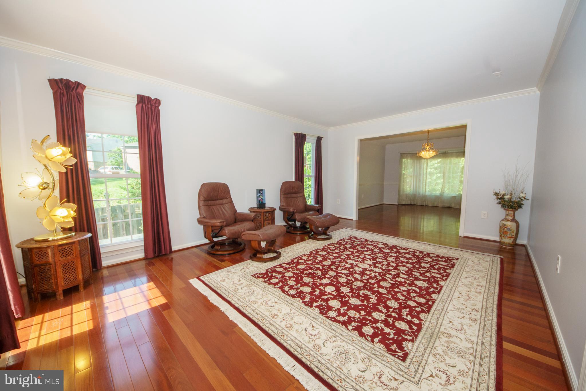 13905 North Gate Lane Silver Spring, MD 20906 - Photo 16 of 23 View of LR/DR wi/ Brazilian Cherry HDWD in MN Lvl