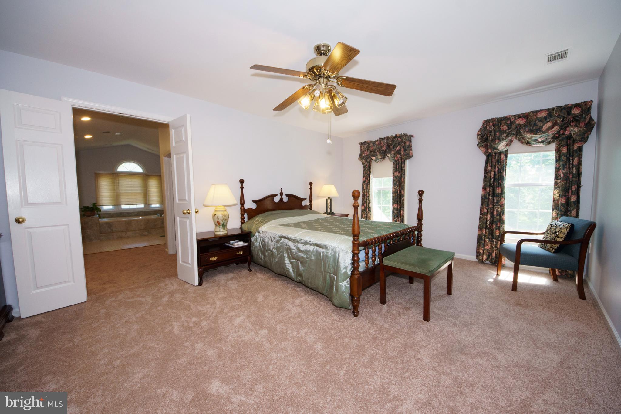 13905 North Gate Lane Silver Spring, MD 20906 - Photo 3 of 23 Large Master Bedroom w/ Sitting Room on W/W Carpet