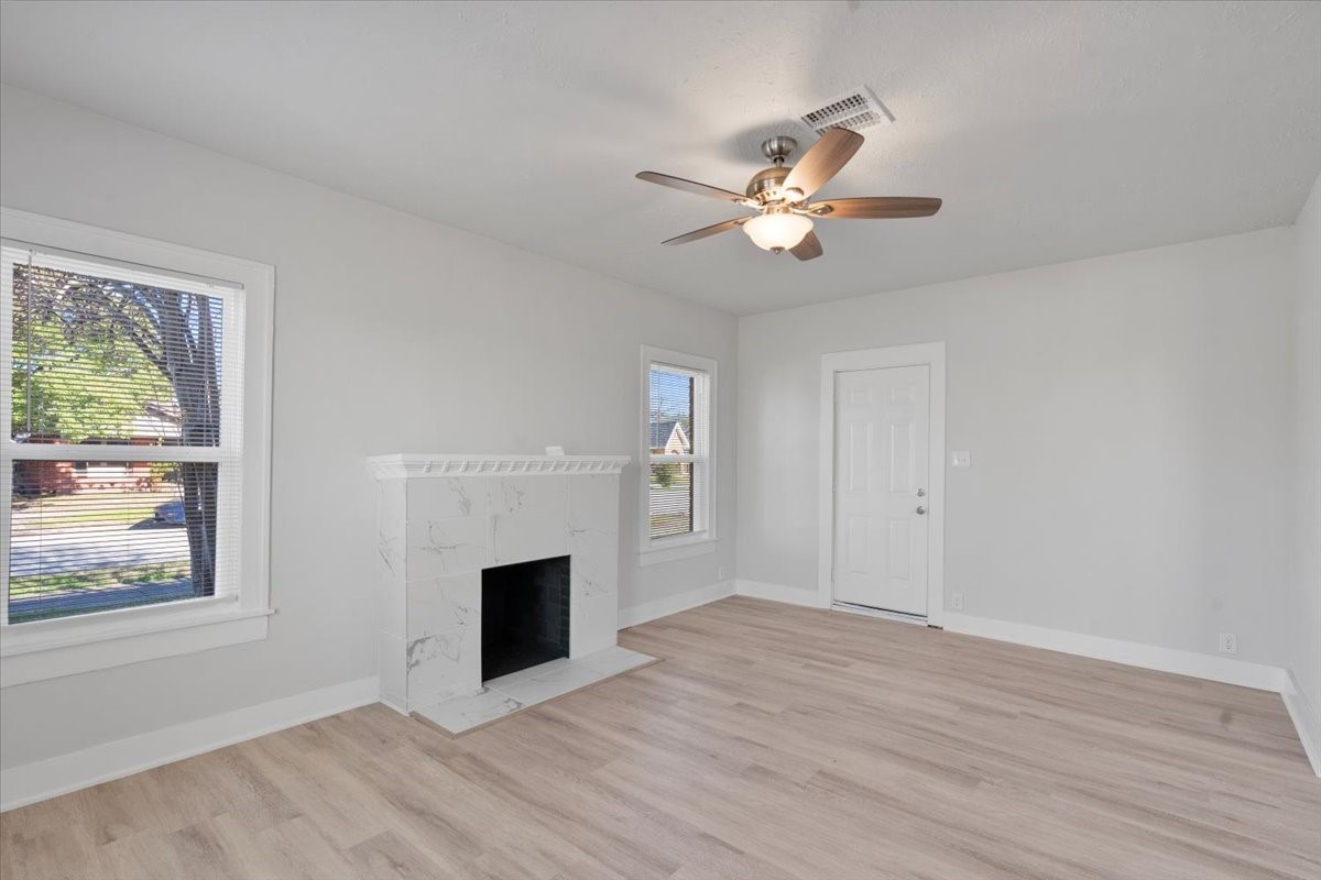 1118 Elliston Street Houston, TX 77023 - Photo 8 of 34
