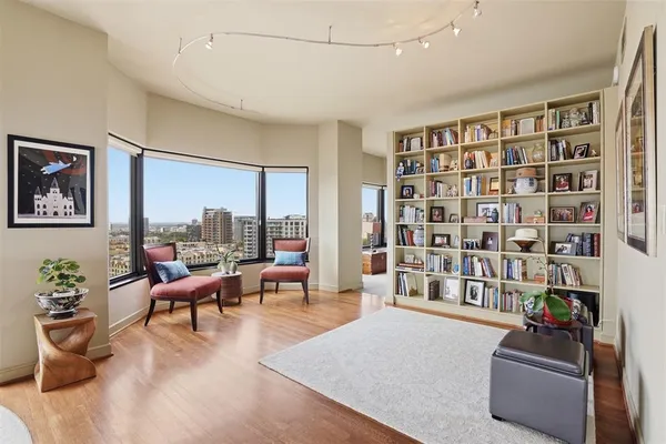 $1,875,000 | 3030 McKinney Avenue, Unit 1606, Dallas, TX 75204