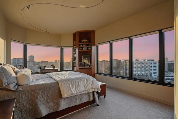$1,875,000 | 3030 McKinney Avenue, Unit 1606, Dallas, TX 75204
