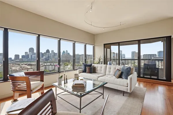 $1,875,000 | 3030 McKinney Avenue, Unit 1606, Dallas, TX 75204
