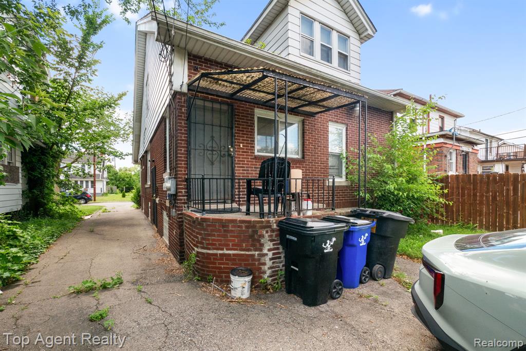 3958 Buckingham Detroit, MI 48224 - Photo 42 of 45