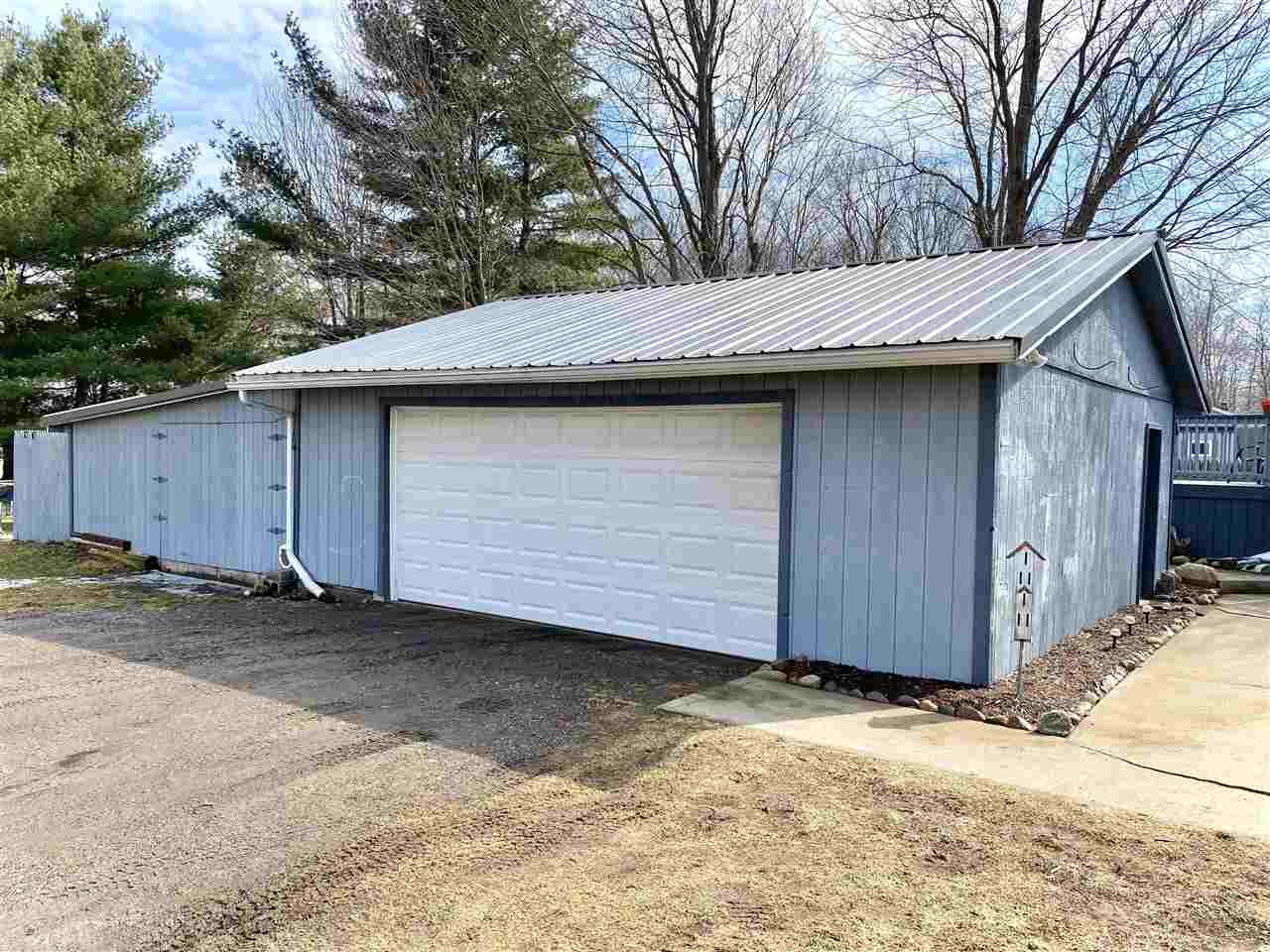 14337 Stuart Road Chesaning, MI 48616 - Photo 52 of 79 50068167-51.JPG