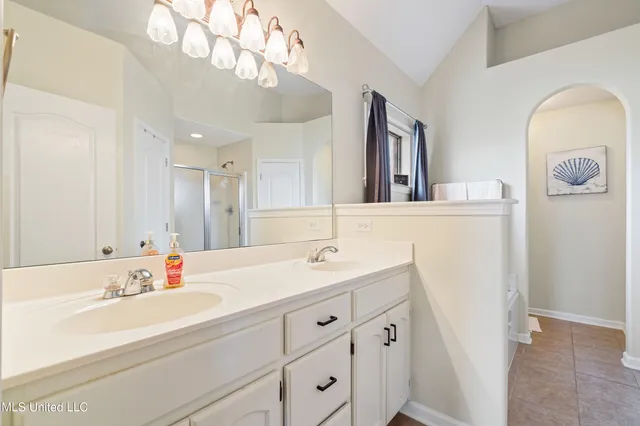 $329,900 | 148 Forked Creek Parkway, Hernando, MS 38632