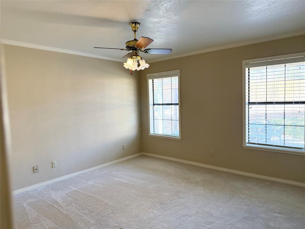 1124 Hillside Drive Athens, TX 75751 - Photo 16 of 21 Guest Bedroom