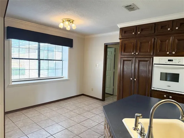$325,000 | 1124 Hillside Drive, Athens, TX 75751