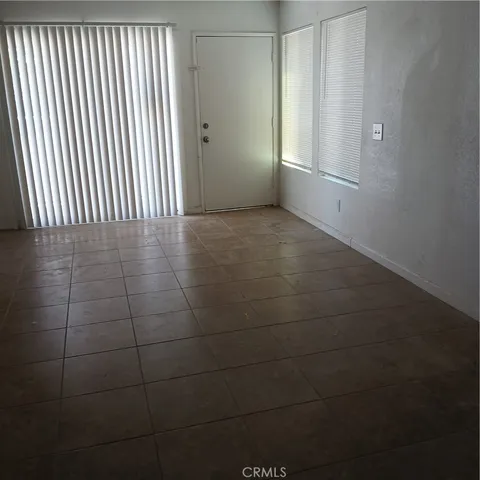 $235,000 | 2449 West Acacia Avenue, Hemet, CA 92545