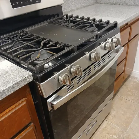 $235,000 | 2449 West Acacia Avenue, Hemet, CA 92545