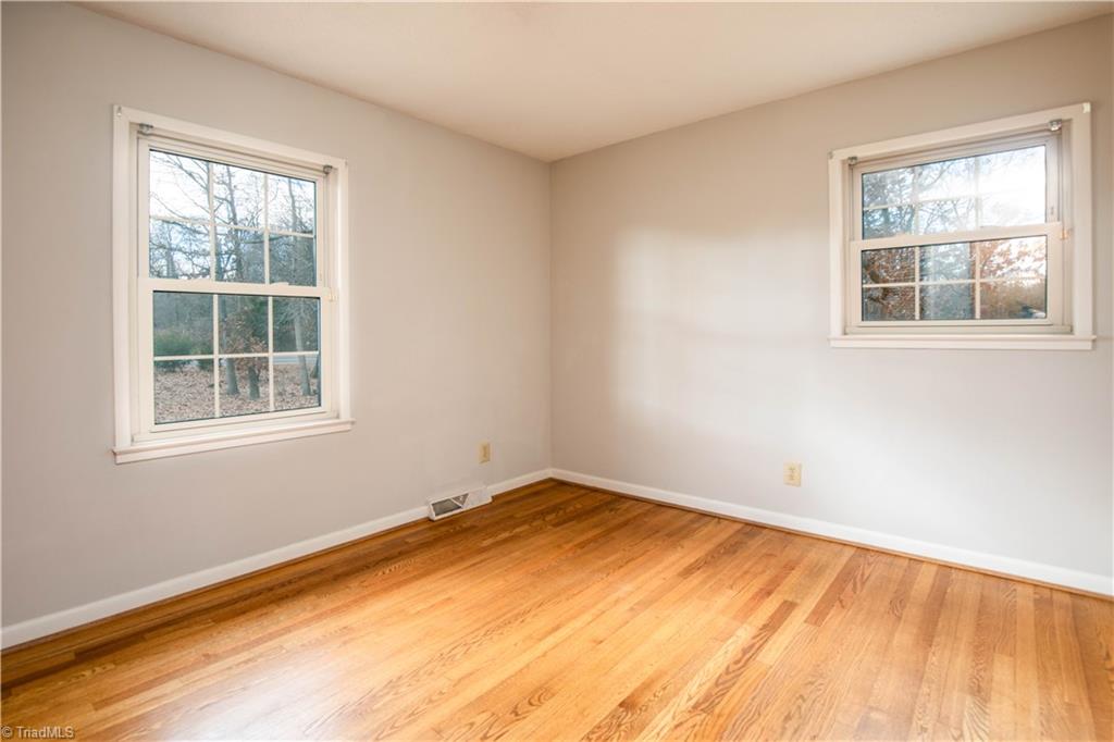 6113 Hickory Creek Road High Point, NC 27263 - Photo 17 of 31 Gallery Image 17