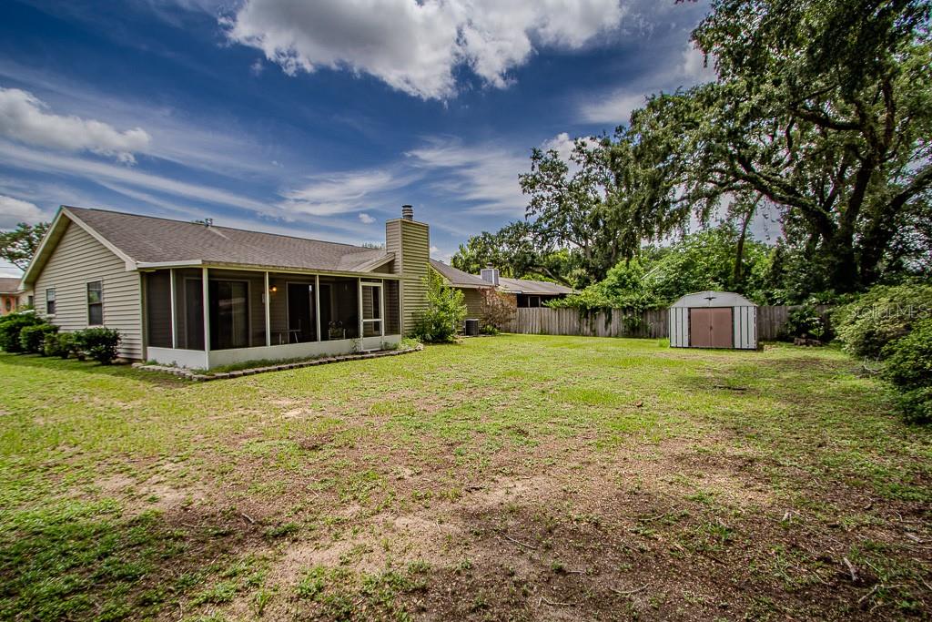 5083 Southeast 24th Place Ocala, FL 34480 - Photo 4 of 21