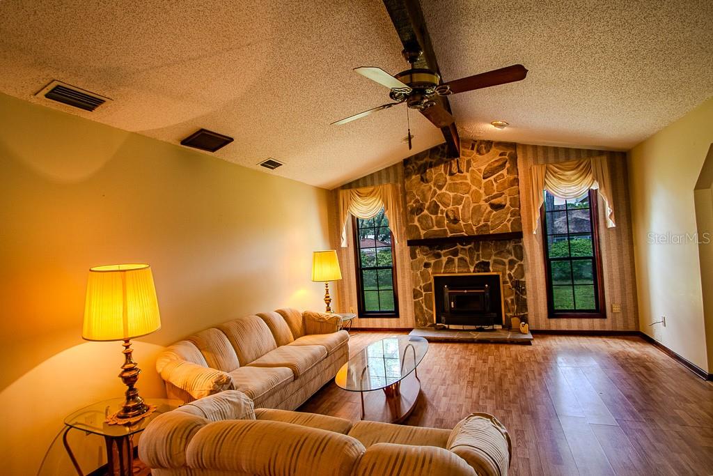 5083 Southeast 24th Place Ocala, FL 34480 - Photo 6 of 21