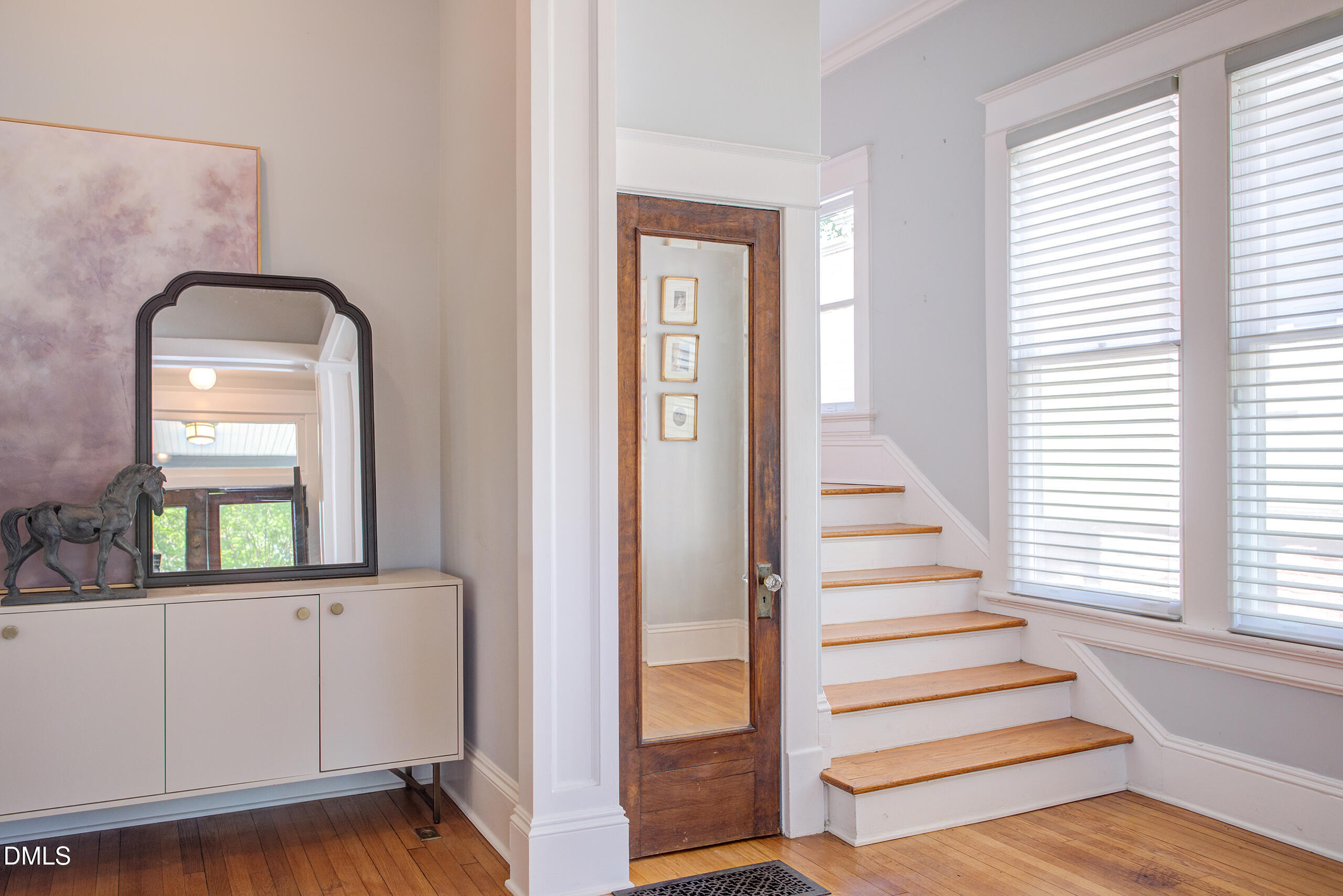 127 Forest Road Raleigh, NC 27605 - Photo 8 of 75 8L4A0036_7_8_web
