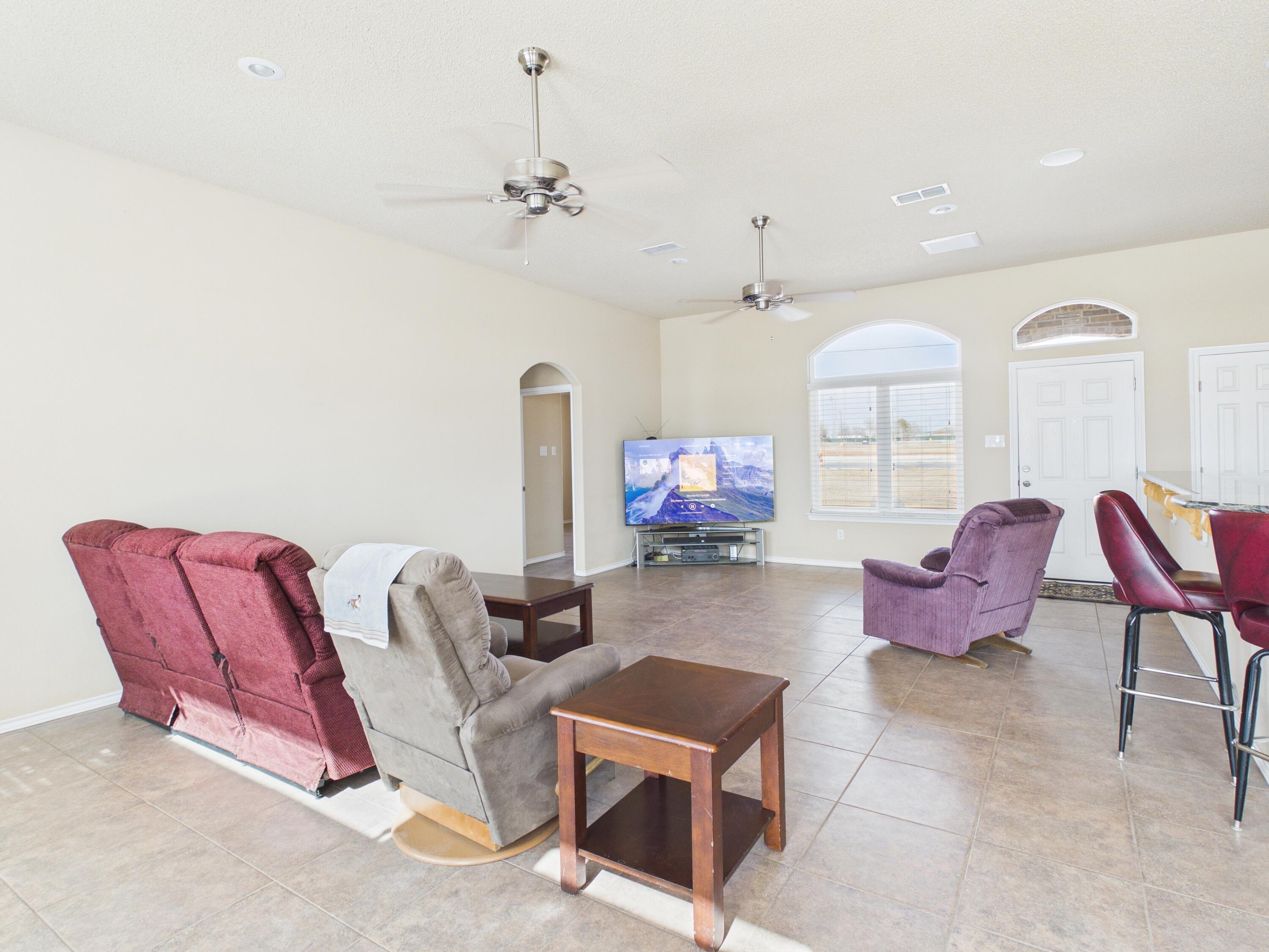 1501 Woodrow Road Lubbock, TX 79423 - Photo 11 of 36 CAM06369G6-PR0008-STILL020