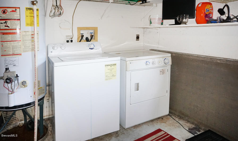 1772 West Shores Road Melbourne, FL 32935 - Photo 17 of 20 Laundry in Garage