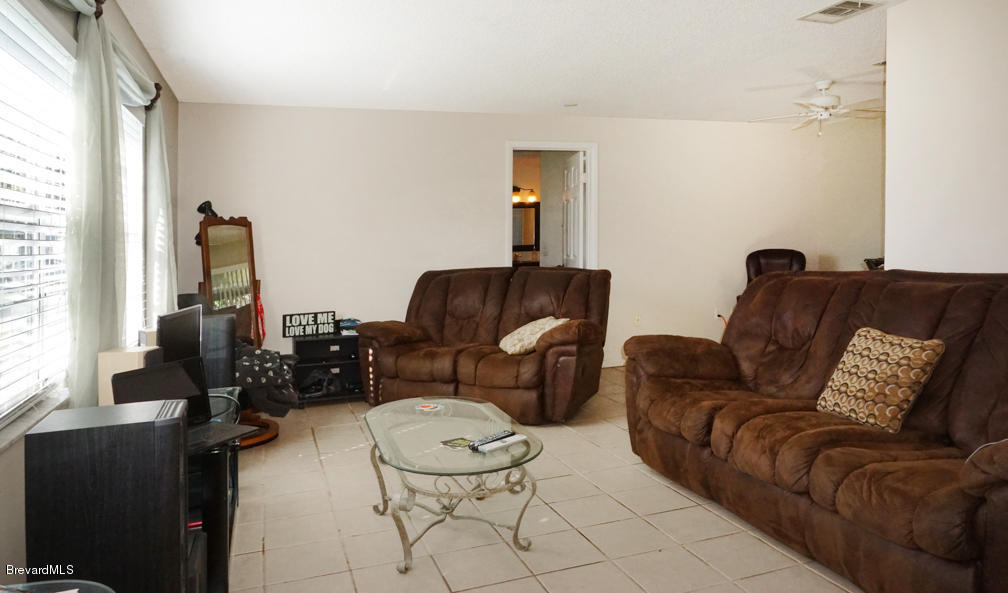 1772 West Shores Road Melbourne, FL 32935 - Photo 5 of 20 Formal Living