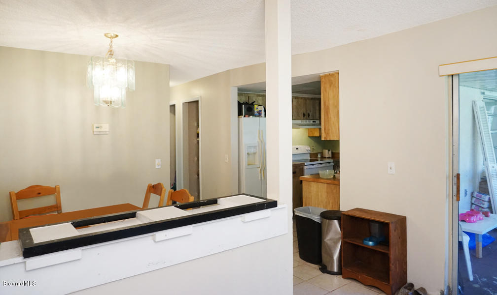 1772 West Shores Road Melbourne, FL 32935 - Photo 10 of 20 Kitchen/Nook