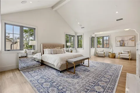 $5,995,000 | 4021 Southwestern Boulevard, University Park, TX 75225