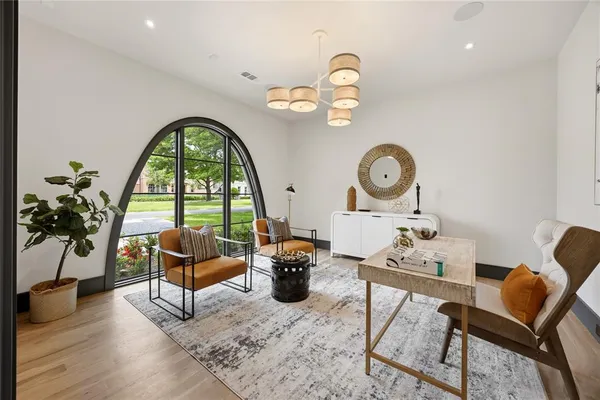 $5,995,000 | 4021 Southwestern Boulevard, University Park, TX 75225
