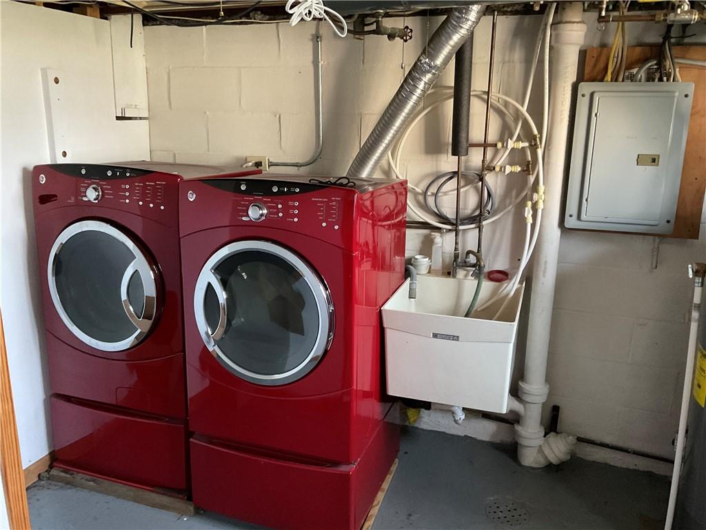 135 Constitution Circle Clairton, PA 15025 - Photo 40 of 40 a utility room with dryer and washer