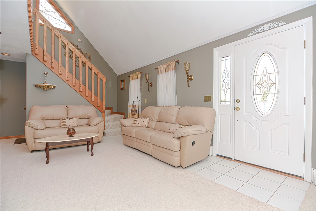 4 Rogler Farm Road Smithfield, RI 02917 - Photo 12 of 43