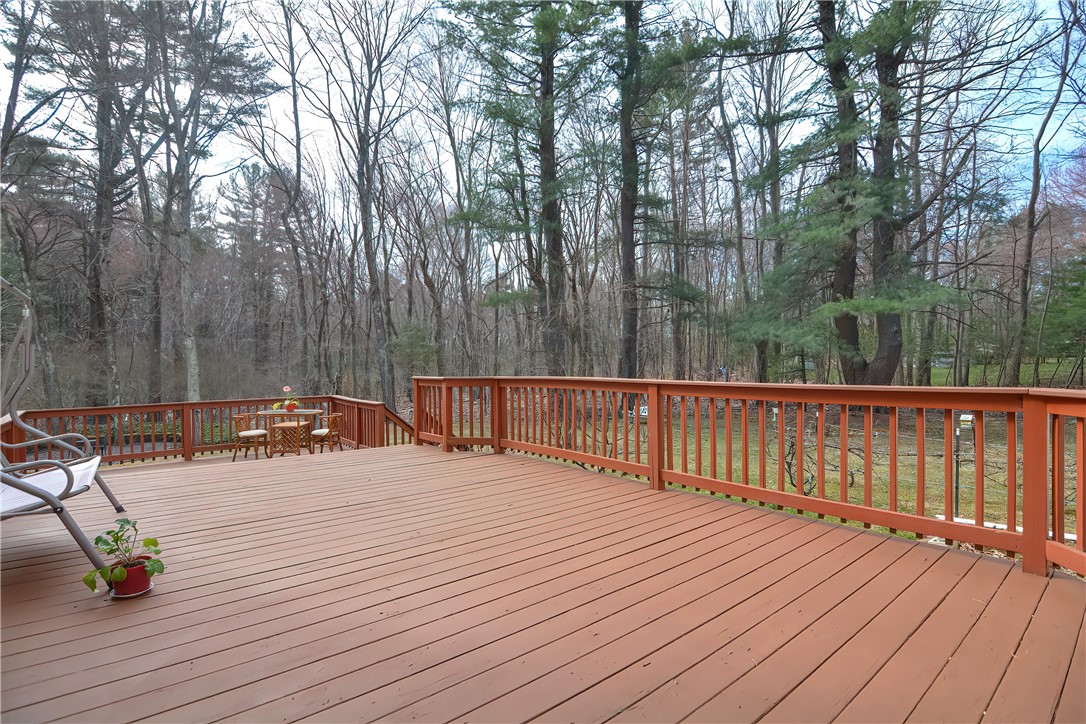 4 Rogler Farm Road Smithfield, RI 02917 - Photo 9 of 43