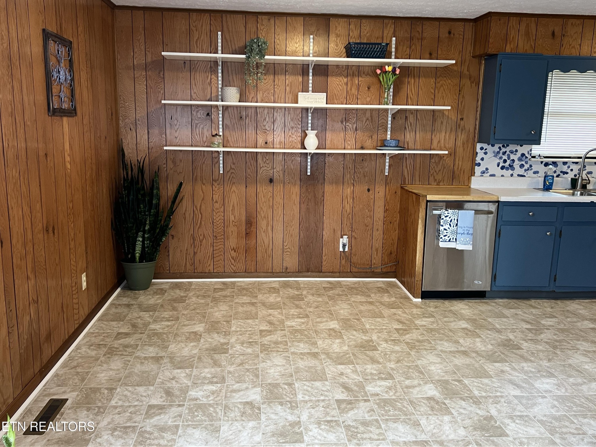 345 Emory Heights Road Harriman, TN 37748 - Photo 6 of 28 Gallery Image 6