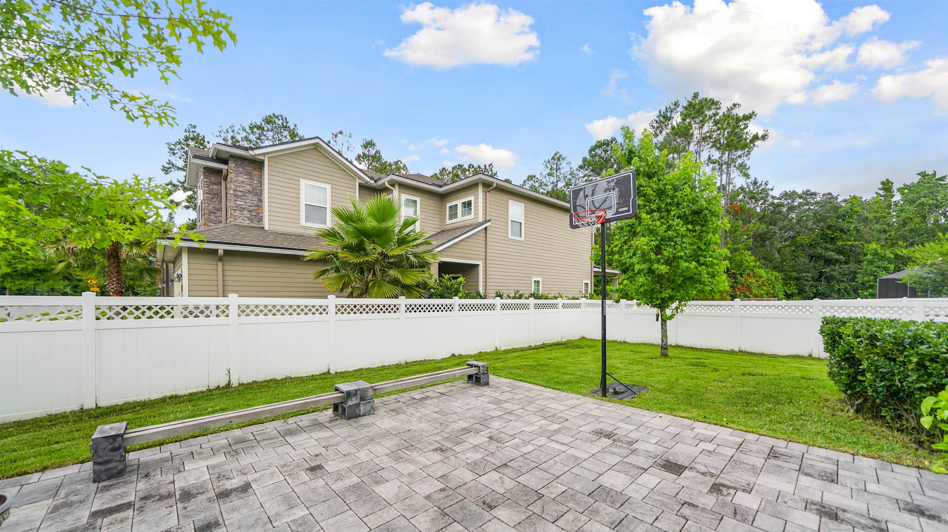 514 Heron Landing Road St. Johns, FL 32259 - Photo 34 of 48 a house that has a lot of plants in it