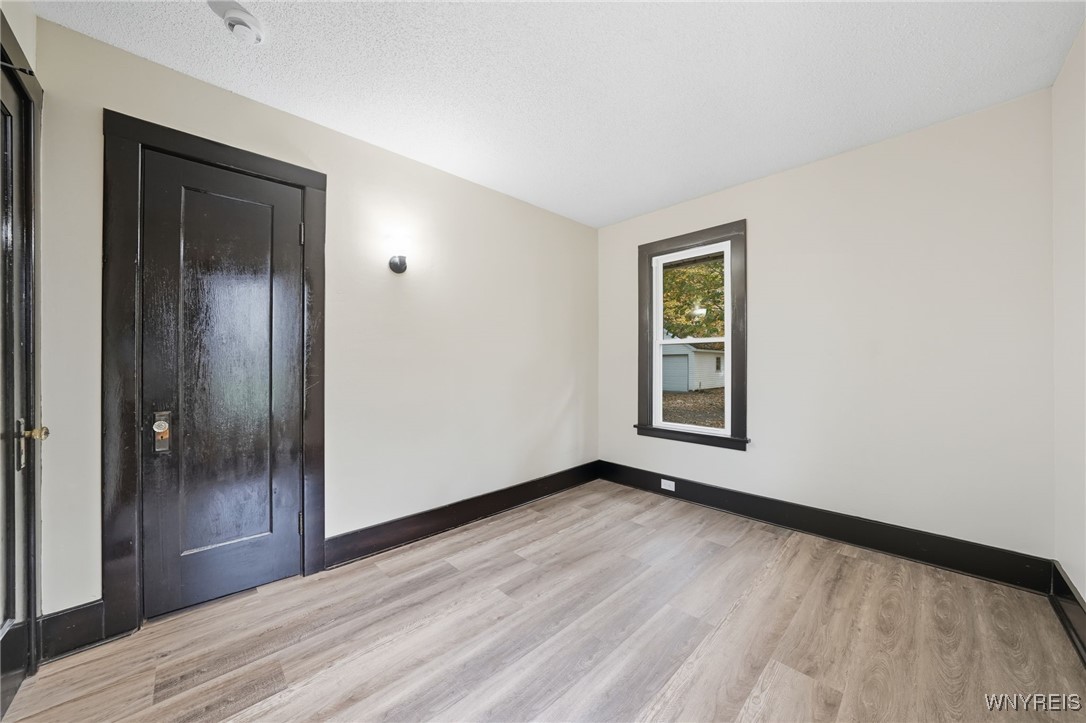 2155 Lakeview Road Lake View, NY 14085 - Photo 19 of 49