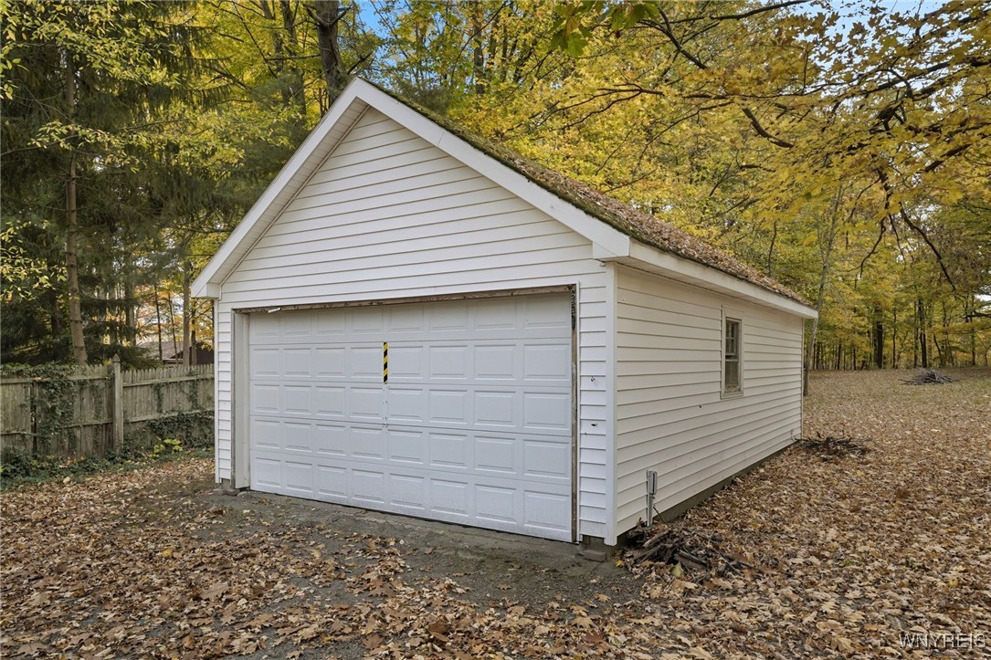 2155 Lakeview Road Lake View, NY 14085 - Photo 39 of 49