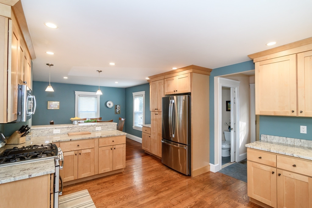 8 Pitts Street Natick, MA 01760 - Photo 2 of 25