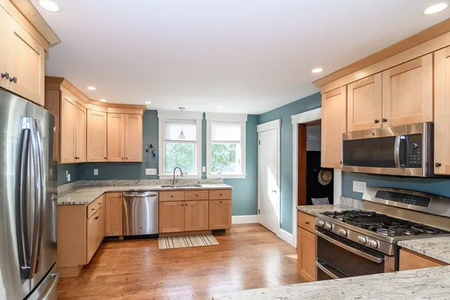 $835,000 | 8 Pitts Street, Natick, MA 01760