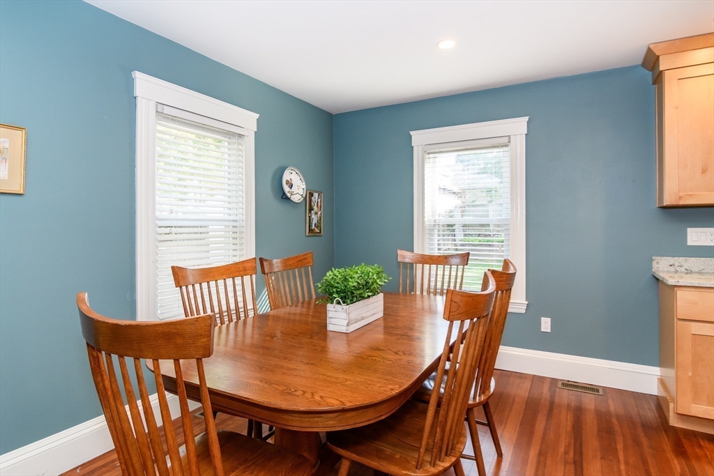 8 Pitts Street Natick, MA 01760 - Photo 6 of 25