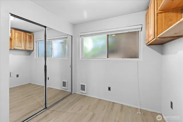 a car parked in front of a building