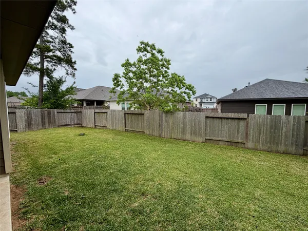 $1,995 | 18665 Legend Oaks Drive, Magnolia, TX 77355