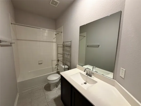 $1,995 | 18665 Legend Oaks Drive, Magnolia, TX 77355