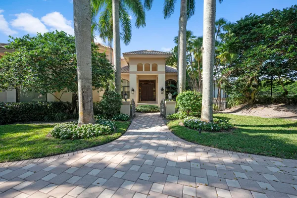$5,200,000 | 18800 Long Lake Drive, Boca Raton, FL 33496