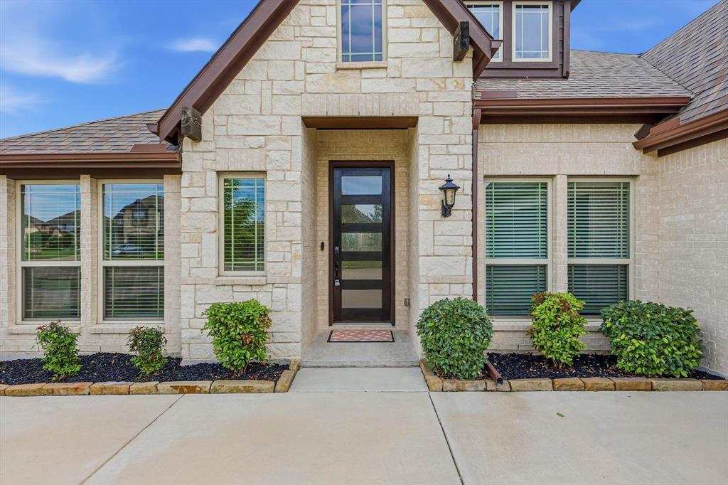 4054 Grove Valley Road Midlothian, TX 76065 - Photo 6 of 30