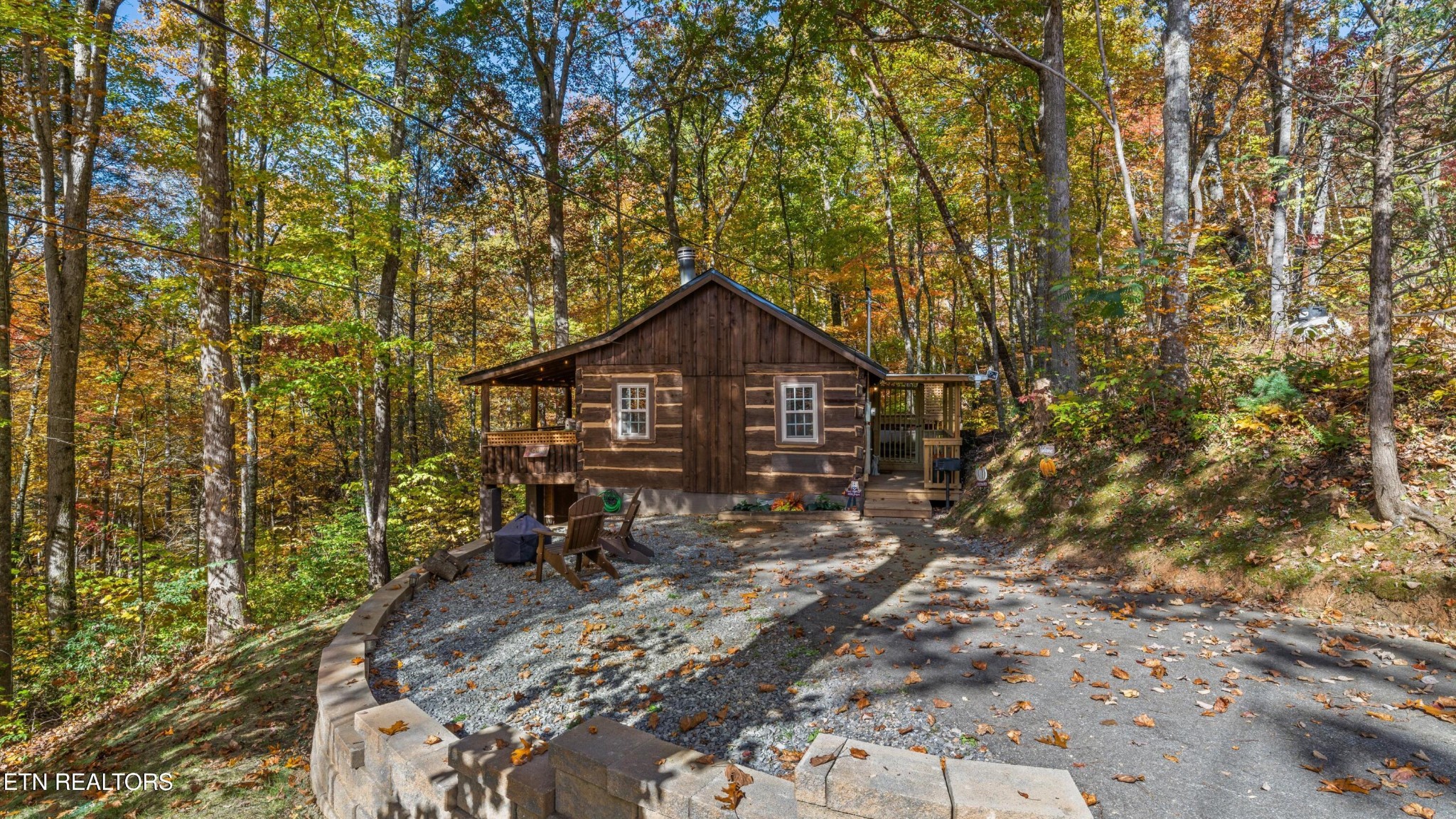 1131 Old Cartertown Road Gatlinburg, TN 37738 - Photo 4 of 18 a view of a house with a yard