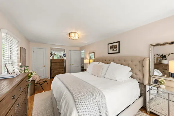 $750,000 | 260 Chesterfield Avenue, Glen Ellyn, IL 60137
