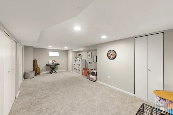 $750,000 | 260 Chesterfield Avenue, Glen Ellyn, IL 60137