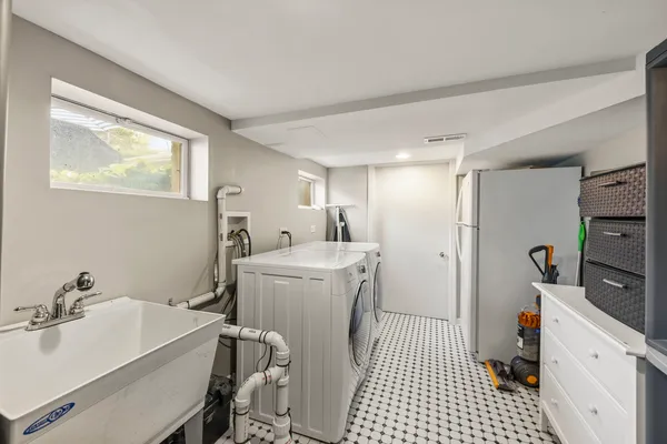 $750,000 | 260 Chesterfield Avenue, Glen Ellyn, IL 60137