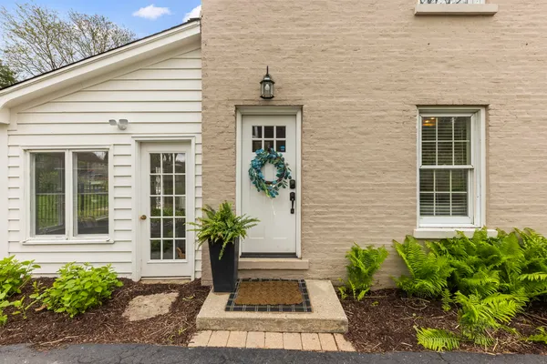$750,000 | 260 Chesterfield Avenue, Glen Ellyn, IL 60137