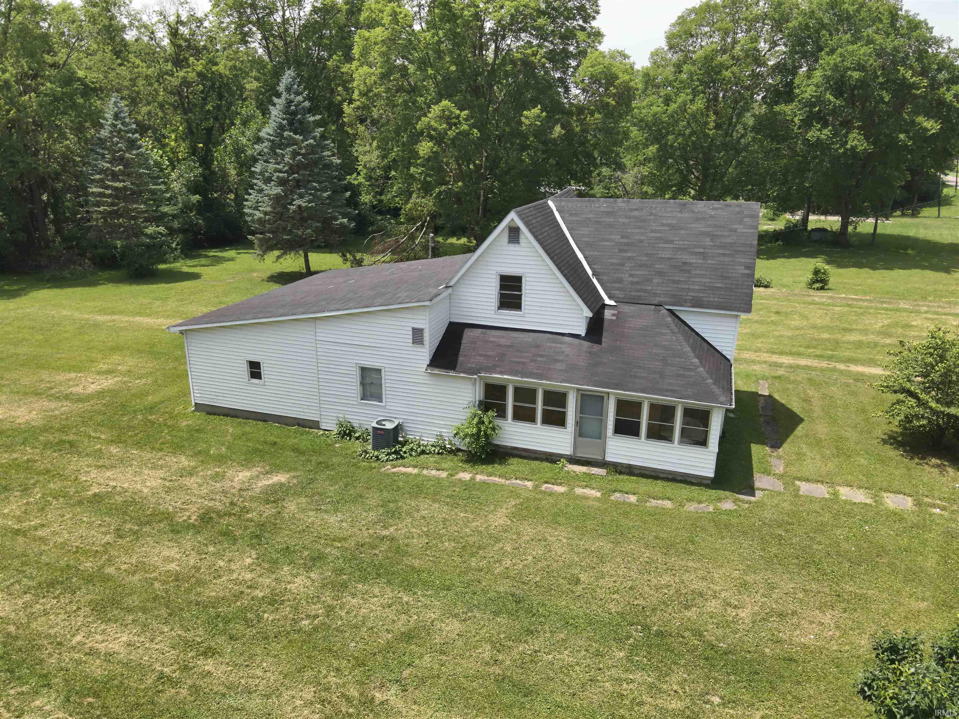 1830 East Old Kokomo Road Marion, IN 46953 - Photo 4 of 13