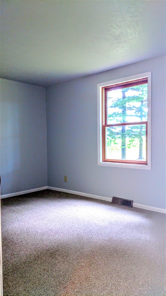2383 West Perry Road Ligonier, IN 46767 - Photo 7 of 32